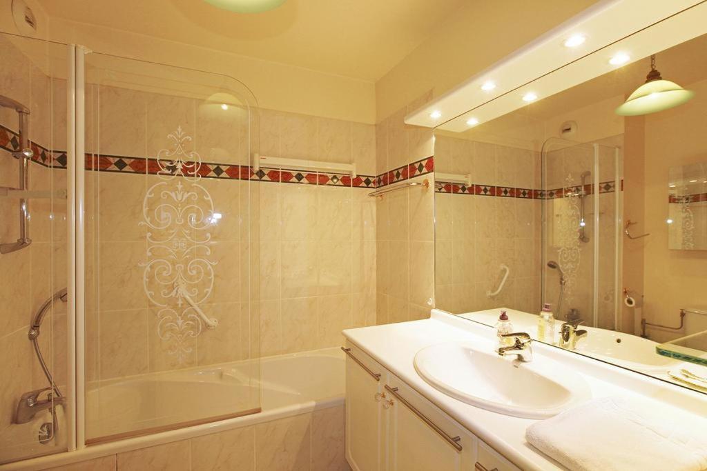 Appartement 3 Personnes Avec Coin Nuit Avec Terrasse Et Parking Quartier Du Port De Nice Νίκαια Εξωτερικό φωτογραφία